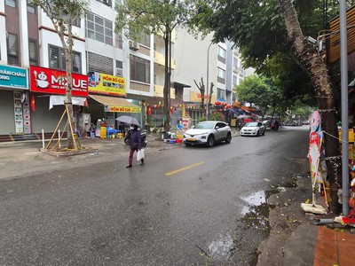 Siêu hiếm mặt phố lê lai, hà đông, lô góc, 3 thoáng, kd bất chấp. 0