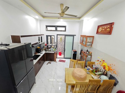 Bán nhà 4 tầng, 62m , 4pn, 5wc, 6.7 tỷ, tam bình, thủ đức 1