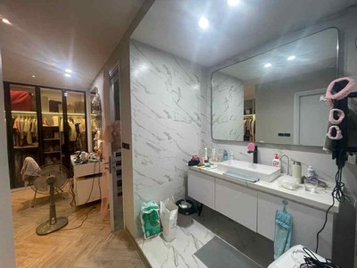 Bán biệt thự sân vườn ngọc thụy, 190m x 4 tầng, mặt tiền 7.6m, ôtô tránh, nở hậu 4