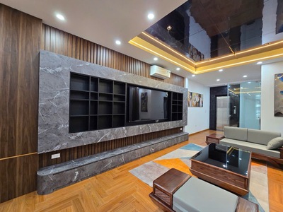 Bán nhà nguyễn văn cừ 47m x 7t, gara oto, thang máy, lô góc ở luôn giá hơn 12 tỷ còn tl. lh 2