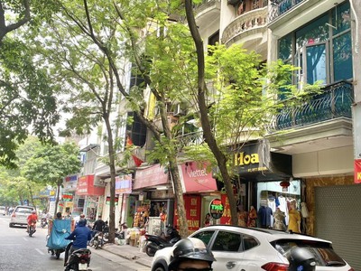 Gấp  nhà mặt đường xuân đỉnh   30m2   ngõ ô tô tránh   kinh doanh đỉnh   gần trường c3   giá chỉ 6 1