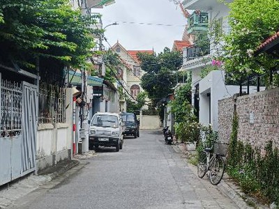 Ngọc thụy,long biên 12tỷ 95m ô tô đỗ cửa,nhà cũ xác định bán đất 0