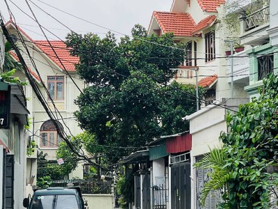 Ngọc thụy,long biên 12tỷ 95m ô tô đỗ cửa,nhà cũ xác định bán đất 1