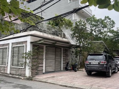 Giảm sốc, 96,3m đất vàng ngọc thụy, bồ đề- view hồ, ngõ thông, vỉa hè đỗ 2 hàng ô tô  kinh doanh 2