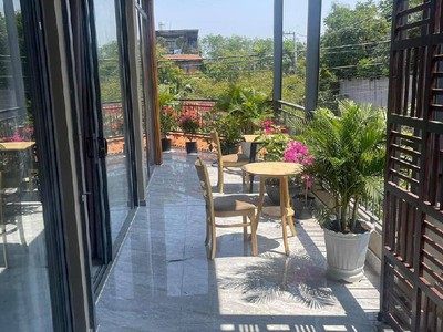 Nhà 1 trệt 2 lầu mới khủng full nội thất cơ bản đang làm căn hộ dịch vụ hẻm oto tải ngay cầu ông 0
