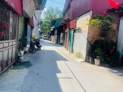 Bán nhà 2 tầng hương - mạc - từ sơn quanh 2 tỷ ô tô vào nhà 2