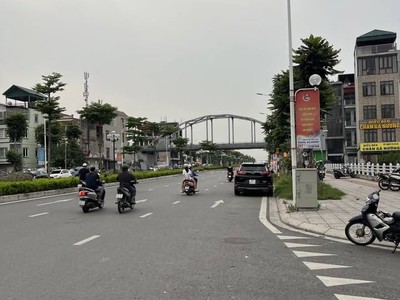Giảm sốc, 96,3m đất vàng ngọc thụy, bồ đề- view hồ, ngõ thông, vỉa hè đỗ 2 hàng ô tô  kinh doanh 0