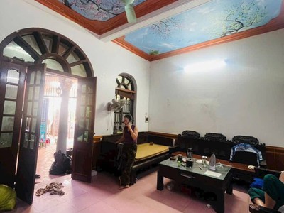 Bán nhà 2 tầng hương - mạc - từ sơn quanh 2 tỷ ô tô vào nhà 1