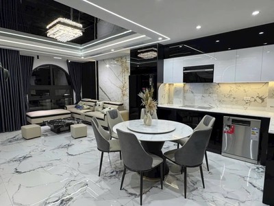 Bán nhà phố trạm 62m2,8t, full nội thất hàng xóm tttm aeon long biên, gara  20.x tỷ 3