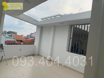 Trung tâm hành chính phú nhuận - hẻm nhà giàu xe hơi đỗ cổng - 5 tầng btct sang xịn 4