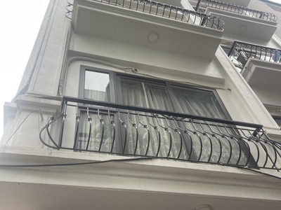 Nhà xuân đỉnh 5t mt 4m oto đỗ cổng full nội thất 8.9t ở ngay 1