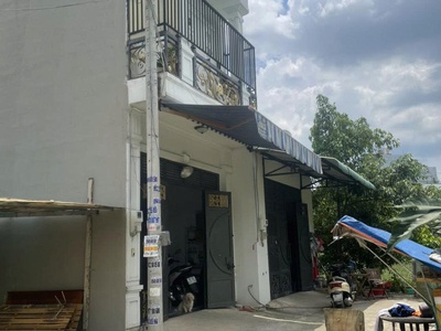 Chỉ hơn 4đ nhà 92m2 bán gấp   xe hơi ngủ trong nhà   đối diện công viên 1