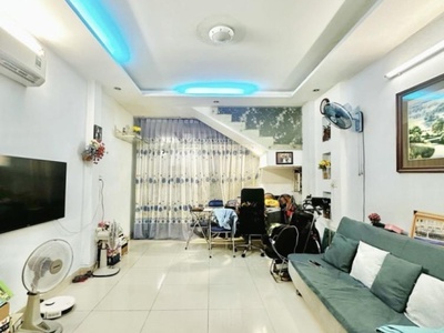 Bán nhà 1 căn ra mt nguyên hồng- bình thạnh 2 tầng - 64m2 - ngang 4m - chỉ 6.x tỷ 0