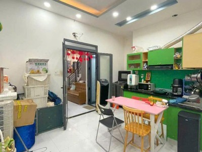 Bán nhà đường ni sư huỳnh liên, phường 10, tân bình  4x19,5  3 lầu 3