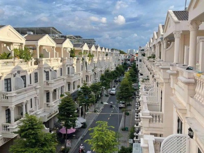 Nhà phố cao cấp cityland park hills,  100m   5x20m   1 hầm, 4 tầng  full thang máy, giá 22 tỷ 0