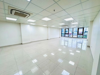 Cho thuê nhà mặt phố dương văn bé 8 tầng x 115m2, thang máy, có đủ pccc, 120tr 0