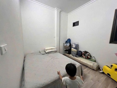 Cho thuê nhà nguyên căn ngõ 31 lãng yên, 35m2 x 5 tầng, 3 ngủ khép kín,  15 triệu 3