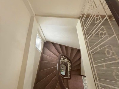 Cho thuê nhà ngõ phố nguyễn đức cảnh, 4 tầng, 22m2, 2 ngủ, 8 triệu ở nhóm ít người, gđ 4