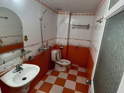 Cho thuê nhà khu phân lô nguyễn hữu thọ, 5 tầng x 50m2, 6 ngủ, 13 triệu 4