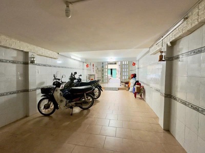 Bán nhà mặt tiền phan phú tiên, sau lưng đại học y dược, 4x21m, 4 tầng, 5pn, 20,8 tỷ. 4