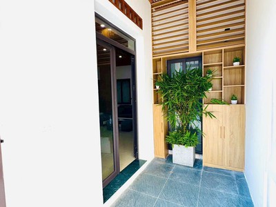 Bán nhà trần cung - 56m x 5 tầng x mt 5,2m - ngõ thông - gần ô tô - sổ phân lô - giá chỉ 12,3 tỷ. 1