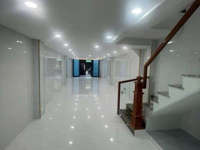 Bán nhà riêng tại âu dương lân, 24,6 tỷ, 150m2, pháp lý đầy đủ, giá tốt uy tín 0