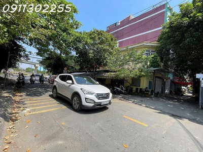 Mặt tiền tân lập 1   7,5 tỷ   ngay ngã tư thủ đức 0