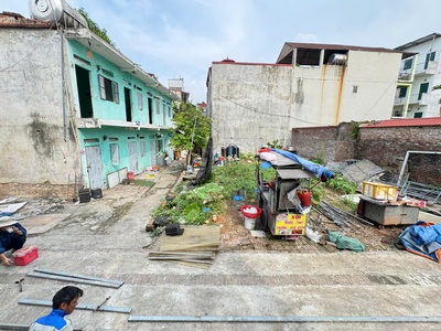 Bán đất tổ 1, chi đông, mê linh. ô tô đỗ cửa. chia 3 lô đẹp. vị trí trung tâm thị trấn 2