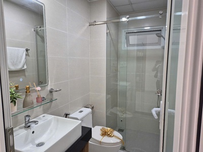Chính chủ bán gấp trả nợ bank da conic boulevard 2pn 84m2, giá 1.7ty, em hiện đang cho thuê 3