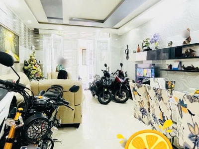 Giảm sốc 1 tỷ - gấp bán 12 tỷ - pxl phú nhuận - chính chủ định cư - 5pn lớn - 4 tầng btct - xhx ngủ 1
