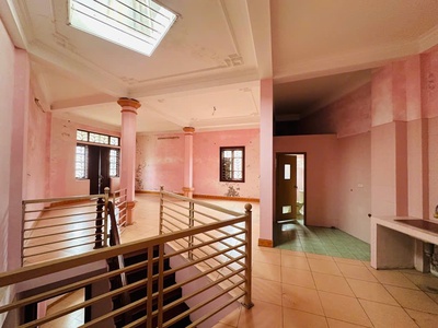 Hoàng mai - hoàng văn thụ - gần hồ đền lừ - 72m2 - 4 tầng - ô tô đỗ cửa - chỉ 10.5 tỷ  lh: 1