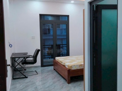 Gấp bán nhà ngay chợ bình thành hẻm 6m thông xe hơi ngủ nhà 56m2-4 tầng 6 tỷ 2 3