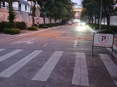 Siêu mẫu dương nội nhỉnh 9 tỷ - thang máy full nội thất - chỉ việc sách valy về ở 0
