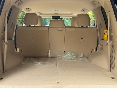 Bán Toyota Land Cruiser LC300 sản xuất 2024 siêu lướt. 9