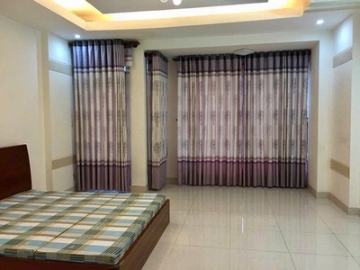 Chính chủ cho thuê nhà nguyên căn 1 trệt 3 lầu gần đường Trường Chinh 3