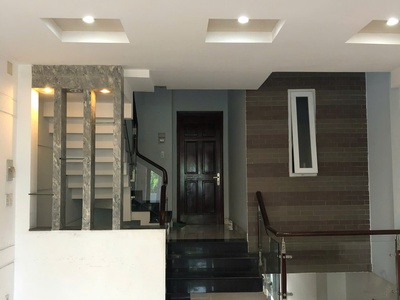 Chính chủ cho thuê nhà nguyên căn 1 trệt 3 lầu gần đường Trường Chinh 6
