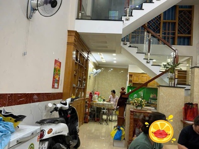 Nhà khu VIP 1 trệt 1 lửng 2 lầu hiệp thành 13 q12 2