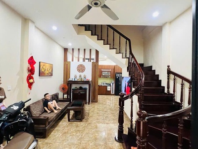 Nhà HÀO NAM   Nhà dân xây kiên cố  48M2 x MẶT TIỀN 4.6M   GẦN PHỐ   Thoáng sáng 1