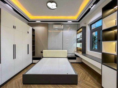 1 trệt 2 lầu giá siêu hời ngay trung tâm Thủ Dầu Một. 4