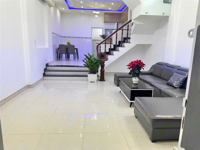  nhà hà huy giáp   70m    nội thất đầy đủ   giá chỉ 5 tỷ   diện tích: 5.5m x 13m   70m    nở 1