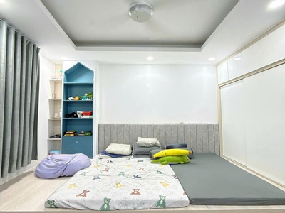 Ngộp  thành mỹ - 5 tầng mới - 36m2 ở liền hẻm gần 4m thông 3