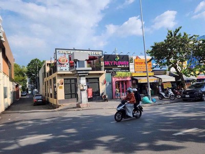 Đổi nhà biệt thự  bán nhanh mặt tiền ngay đầm sen quận 11 cn 53m2 hoàn công đủ 13 tỷ 1