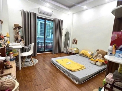 Bán nhà mễ trì hạ 35m 5 tầng giá rẻ nhất khu vực 4