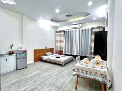 Chdv nơ trang long - p.12 -7 phòng - dt 60tr- 3 tâng - nở hậu - pl chuẩn -8.x 0