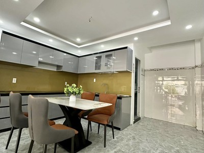 Nhà siêu đẹp khu vip, bên cạnh gò vấp 4 lầu hoành tráng 5pn, xe hơi đậu cửa, full nội thất xịn 4