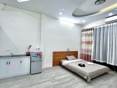 Chdv nơ trang long - p.12 -7 phòng - dt 60tr- 3 tâng - nở hậu - pl chuẩn -8.x 2