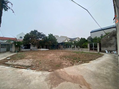 250m full thổ cư, 3 mặt tiền 1