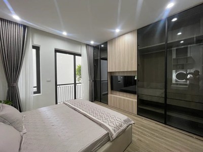 Hiếm. nhà ngọc thụy 45m2 5t, ô tô đỗ cạnh nhà, full nội thất. chỉ 7 tỷ hơn 4