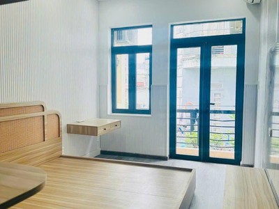 Tuyệt vời  dựa trên thông tin bạn cung cấp, đây là một vài tiêu đề gợi ý, đáp ứng các yêu cầu của 2
