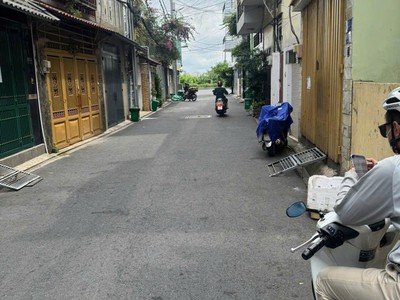 Bán nhà đường cộng hòa   phường 13, tân bình  5x20  hơn 16 tỷ 2